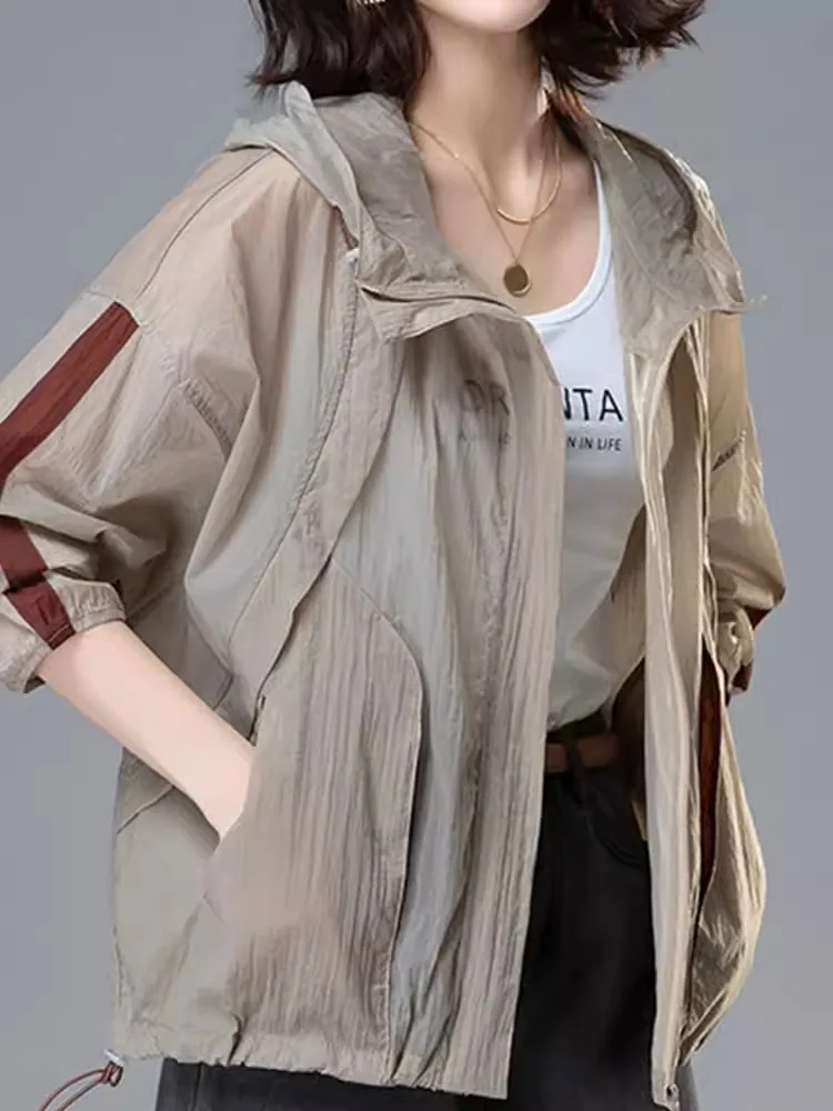 Women's Summer Lightweight Ice Silk Sun Protection Clothing Casual Open Cardigan UV Protection Large Size Faionable Loose Fit
Women's Summer Lightweight Ice Silk Sun Protection Clothing Casual Open Cardigan UV Protection Large Size Faionable Loose Fit