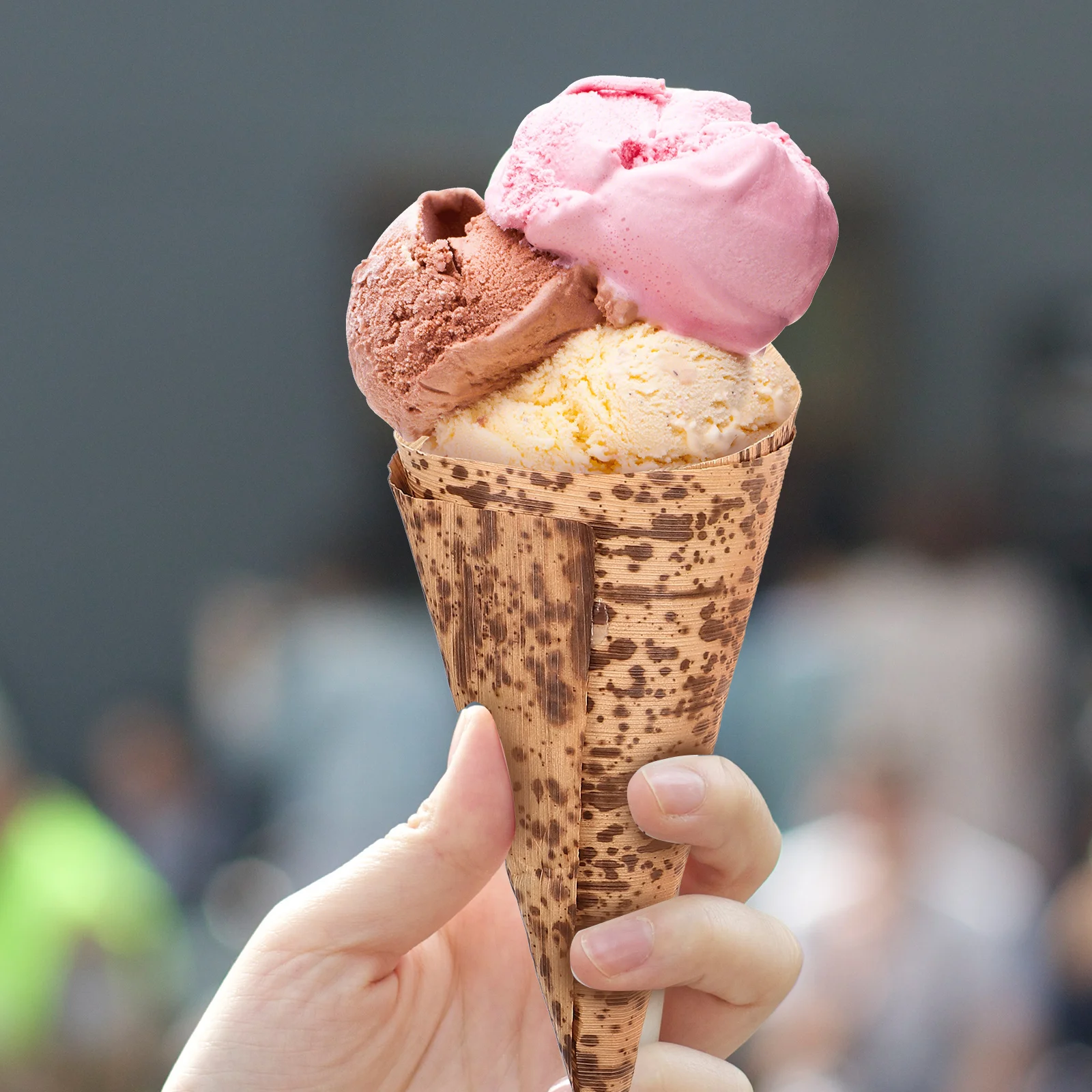 30pcs Cones Bamboo Food Cone Ice Cream Packing Cone Containers Disposable Bamboo Storage Party Serving Fruit Salad Bowl
30pcs Cones Bamboo Food Cone Ice Cream Packing Cone Containers Disposable Bamboo Storage Party Serving Fruit Salad Bowl