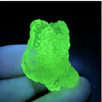 Natural Mexico Green Fluorescence Hyalite (Glass Opal) mineral specimen + healing quartz crystals and stones rock gemstone
Natural Mexico Green Fluorescence Hyalite (Glass Opal) mineral specimen + healing quartz crystals and stones rock gemstone