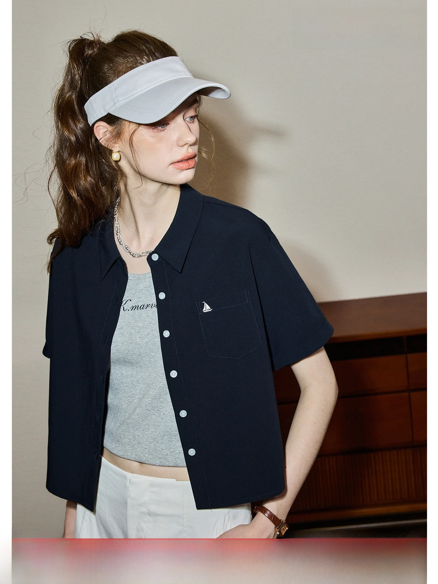 KUHNMARVIN Short Sleeve Shirt Women's Blue Short Style Korean Version Straight Cut Button Detail Embroidery Casual Shirt
KUHNMARVIN Short Sleeve Shirt Women's Blue Short Style Korean Version Straight Cut Button Detail Embroidery Casual Shirt