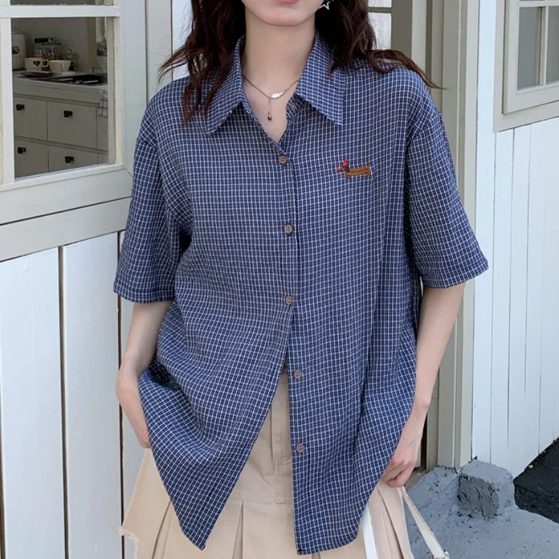 Summer New Single Breasted Striped Turn-Down Collar embroidery Cartoon Short Sleeve Shirt Fashion Hip Hop Loose Women's Wear
Summer New Single Breasted Striped Turn-Down Collar embroidery Cartoon Short Sleeve Shirt Fashion Hip Hop Loose Women's Wear