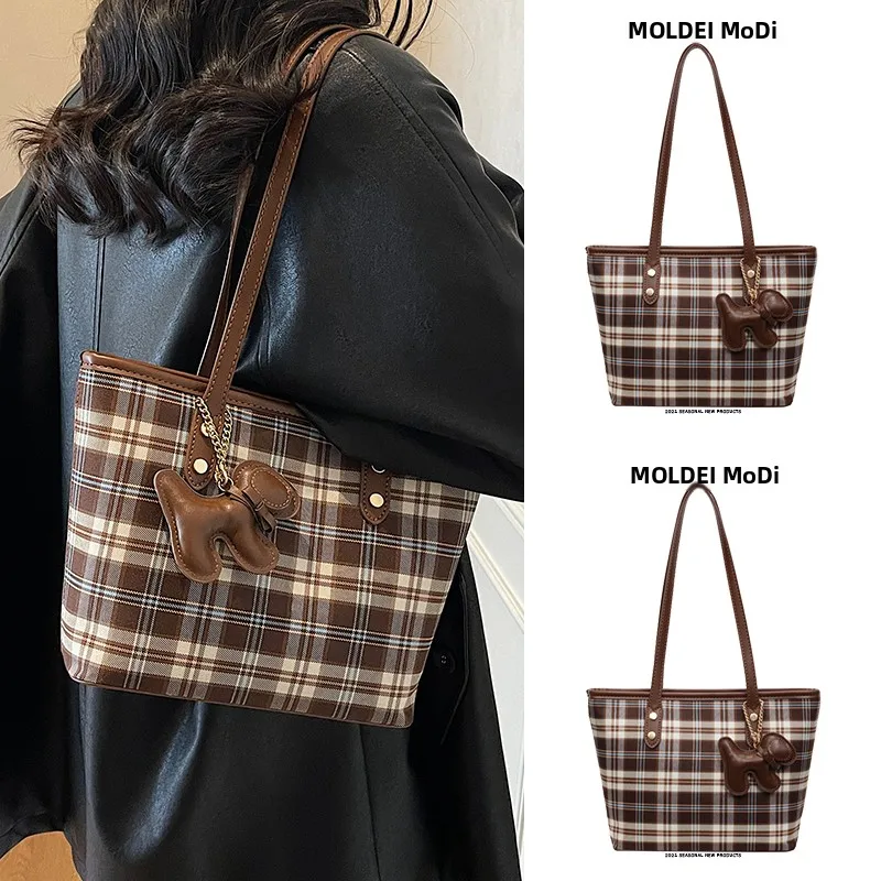 Spring Summer Large Capacity Tote Bag Women's Checkered Shoulder Bag Commuting to Work Coffee Color Fashionable Bag
Spring Summer Large Capacity Tote Bag Women's Checkered Shoulder Bag Commuting to Work Coffee Color Fashionable Bag