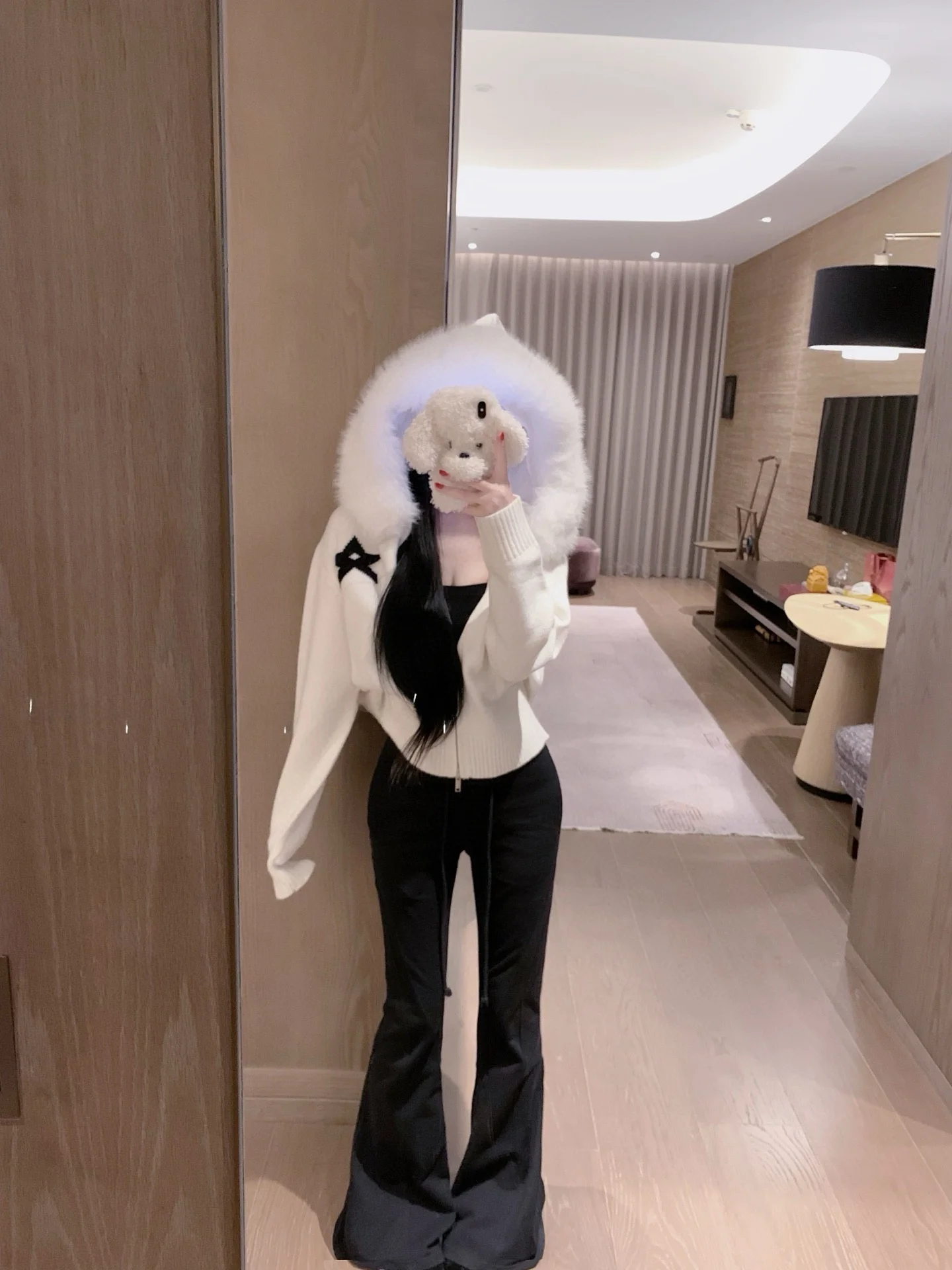 Limited Edition Straight Hair Short Knitted Sweater with Large Fur Collar And Double Zipper for Women Star Embroidery Commute...
Limited Edition Straight Hair Short Knitted Sweater with Large Fur Collar And Double Zipper for Women Star Embroidery Commute...