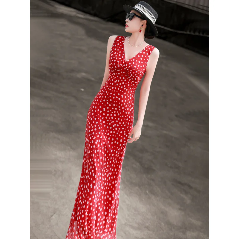 MEXCOCO 2026 Summer New Arrival Elegant Feminine V-neck Polka Dot Tank Dress
MEXCOCO 2026 Summer New Arrival Elegant Feminine V-neck Polka Dot Tank Dress