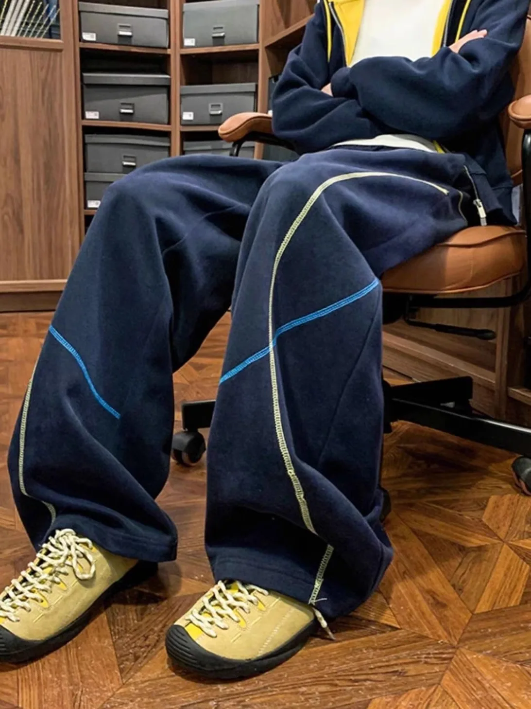 American Hsu Line Men's Loose Fit Straight Leg Spor Casual Pants k Blue Autumn Design High End Wide Leg Drapey Trousers
American Hsu Line Men's Loose Fit Straight Leg Spor Casual Pants k Blue Autumn Design High End Wide Leg Drapey Trousers