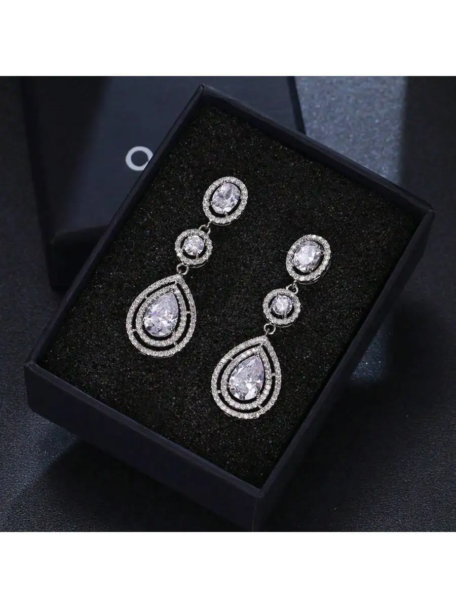 Elegant Rhinestone Drop Earrings For Women, Banquet Party Jewelry Gift
Elegant Rhinestone Drop Earrings For Women, Banquet Party Jewelry Gift