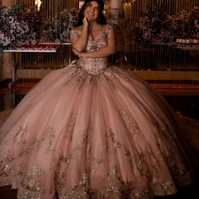 Customized Shiny Pink Quinceanera Dresses Off the Shoulder Tull sequin applique crystal Lace Vestido De 15 Quinceanera
Customized Shiny Pink Quinceanera Dresses Off the Shoulder Tull sequin applique crystal Lace Vestido De 15 Quinceanera