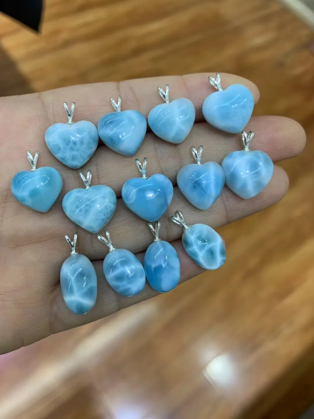Unit One Piece 925 Silver With Natural Larimar Crystal Gemstone Heart Pendant
Unit One Piece 925 Silver With Natural Larimar Crystal Gemstone Heart Pendant