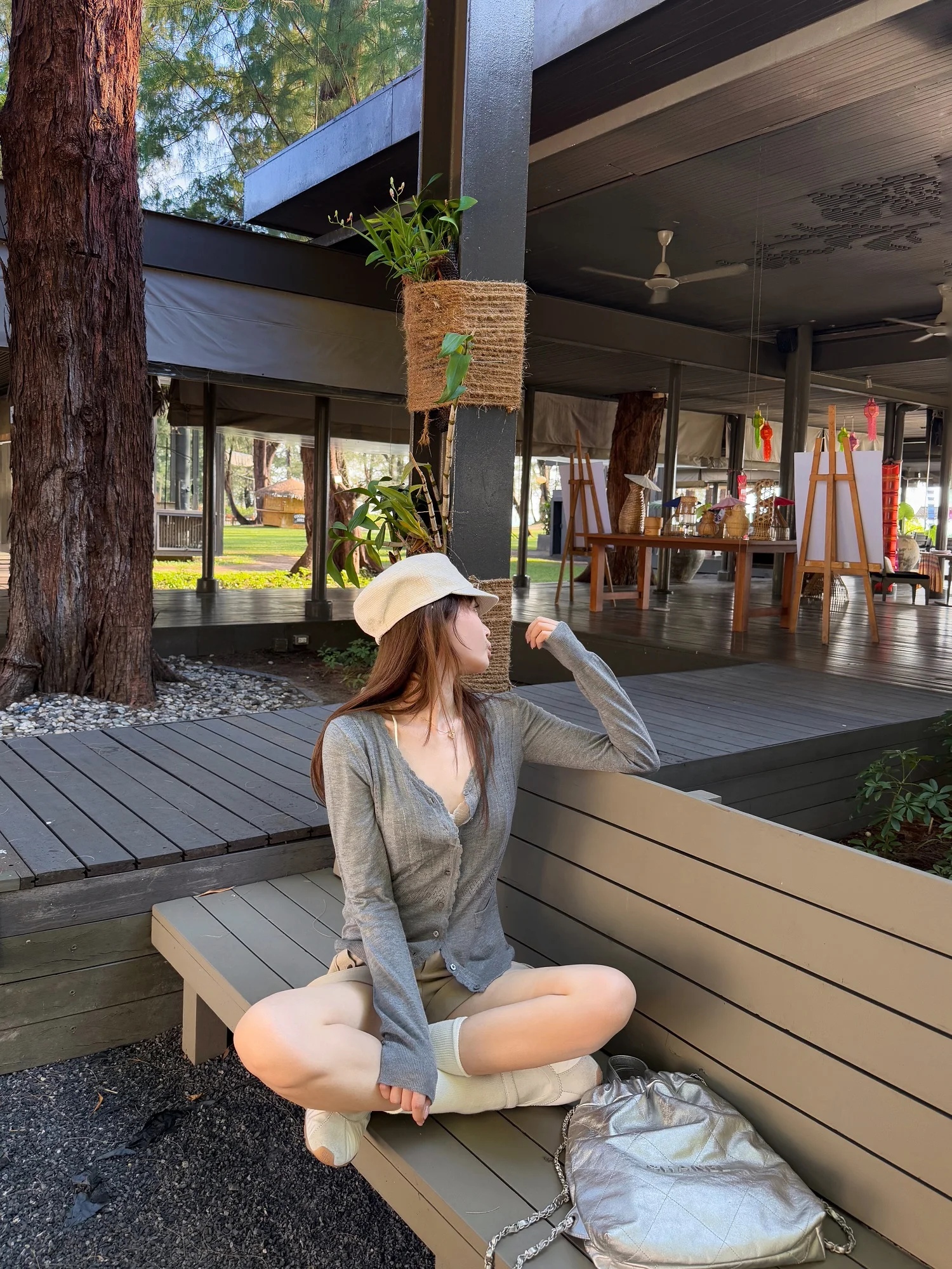 CUTEioi Весенняя новинка: тонкий дышащий вязаный кардиган из шелка и шерсти с ажурным кружевным узором, милый женский дизайн
CUTEioi Весенняя новинка: тонкий дышащий вязаный кардиган из шелка и шерсти с ажурным кружевным узором, милый женский дизайн