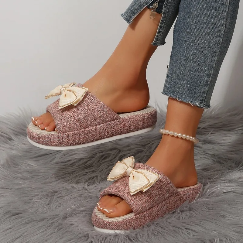 Spring Classic Women's Slippers 2025 New Indoor and Outdoor Casual Women's Shoes Non-slip 35-40 Size Versatile Slippers
Spring Classic Women's Slippers 2025 New Indoor and Outdoor Casual Women's Shoes Non-slip 35-40 Size Versatile Slippers