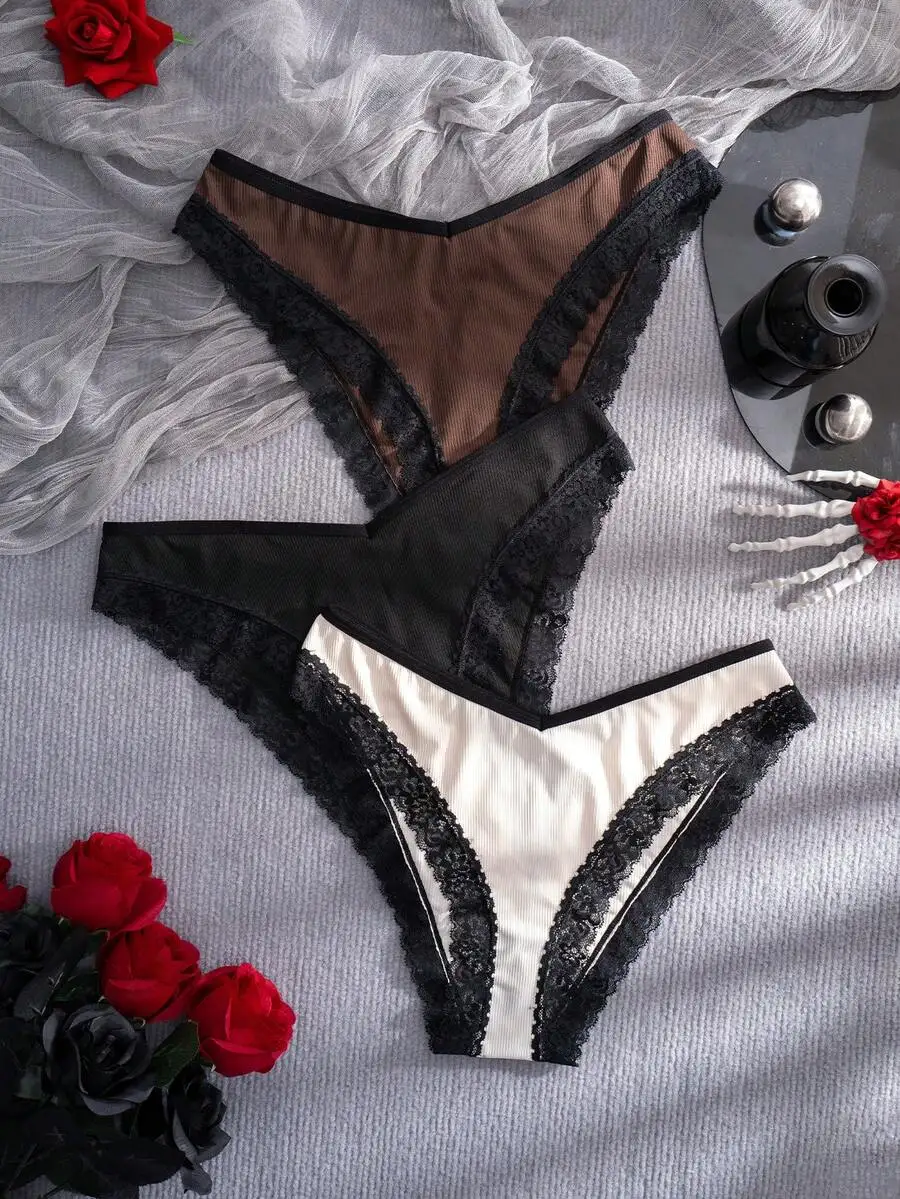 3pcs Lace Patchwork Ribbed Bikini Briefs For Women
3pcs Lace Patchwork Ribbed Bikini Briefs For Women