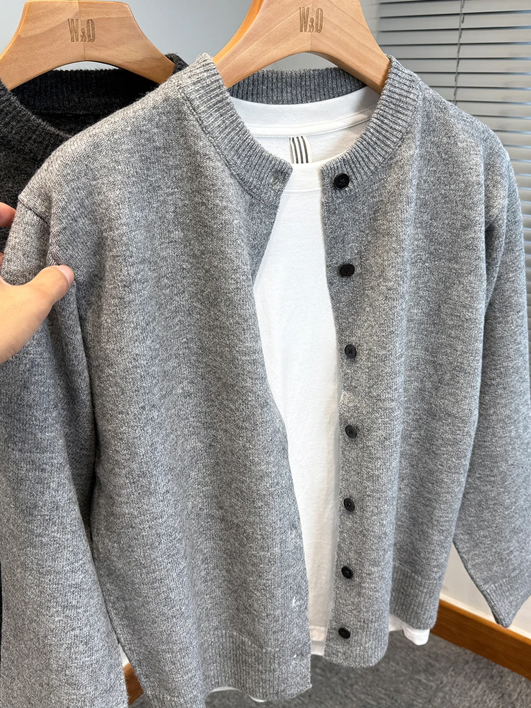 Versatile Casual Men's Knitted Cardigan round Ne Outerwear Long Sve Polyester Fiber Soft Comfortable Warm Breathable
Versatile Casual Men's Knitted Cardigan round Ne Outerwear Long Sve Polyester Fiber Soft Comfortable Warm Breathable