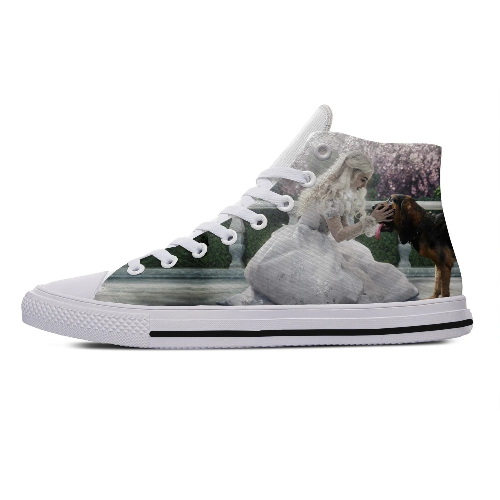 Горячие и крутые модные летние кроссовки высокого качества, удобная повседневная обувь для мужчин и женщин, высокие новейшие туфли «Алиса в стране чудес»
Горячие и крутые модные летние кроссовки высокого качества, удобная повседневная обувь для мужчин и женщин, высокие новейшие туфли «Алиса в стране чудес»