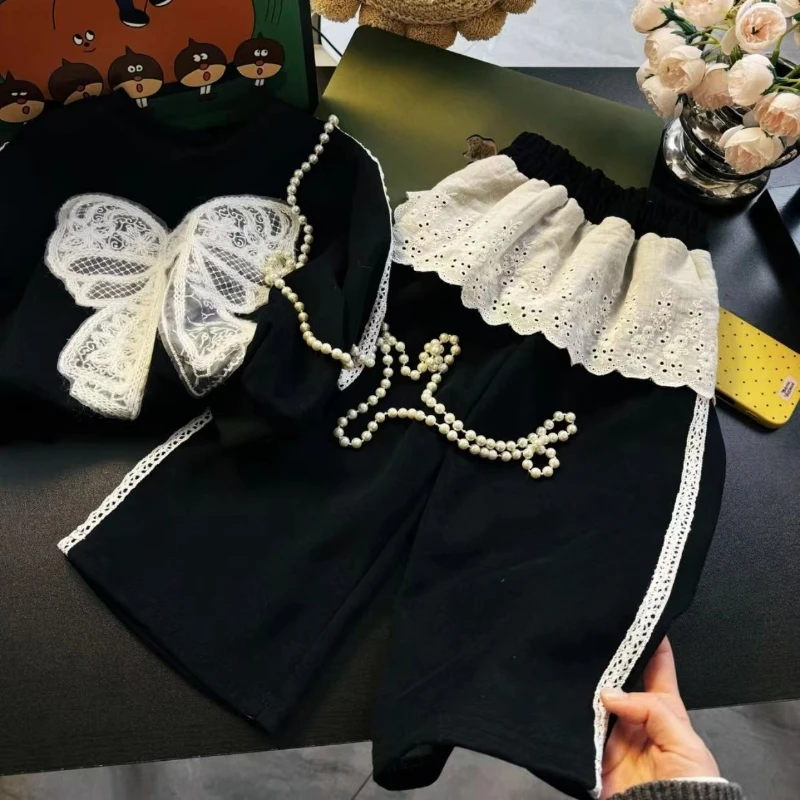 Весенний модный трендовый комплект из свитшота и брюк для родителей и детей, корейский стиль, 2026
Весенний модный трендовый комплект из свитшота и брюк для родителей и детей, корейский стиль, 2026