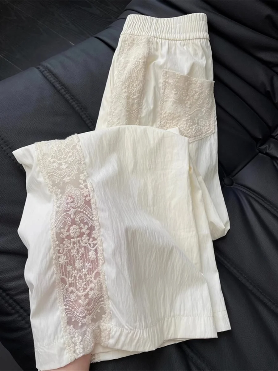 Design Sensation Lace Splicing Hollow Wide Leg Pants Women Summer Loose Drapey Straight Casual Sporty Floor Length Trousers
Design Sensation Lace Splicing Hollow Wide Leg Pants Women Summer Loose Drapey Straight Casual Sporty Floor Length Trousers