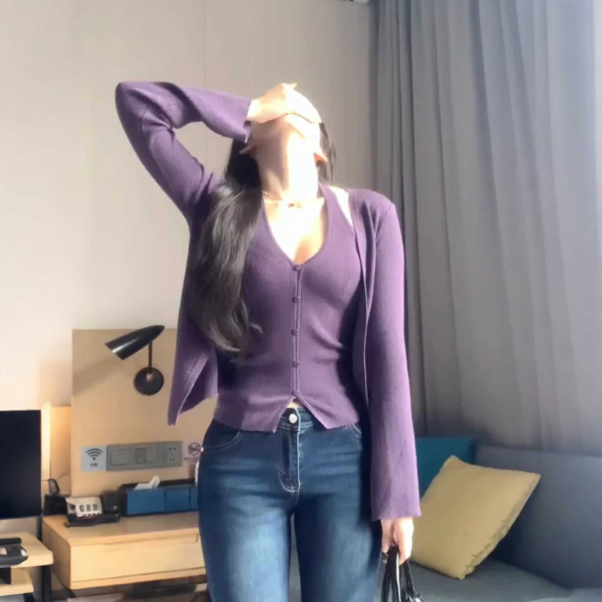 Женский вязаный открытый кардиган Sli Purple V-Ne Long Sve, ранняя осень, небольшой ароматный топ на бретелях, многослойный комплект из двух предметов...
Женский вязаный открытый кардиган Sli Purple V-Ne Long Sve, ранняя осень, небольшой ароматный топ на бретелях, многослойный комплект из двух предметов...