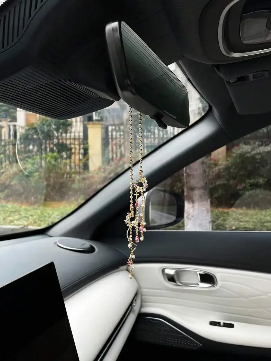 Butterfly Flower Tassel Car Rearview Mirror Hanging Decor Interior Accessory
Butterfly Flower Tassel Car Rearview Mirror Hanging Decor Interior Accessory