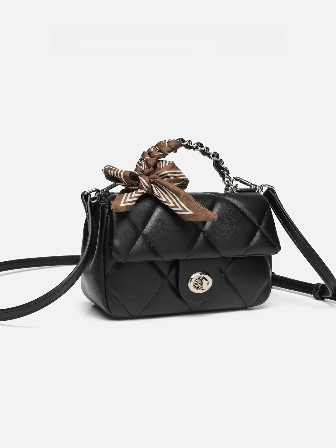 CharlieKitty Diamond Pattern Handbag Women's Fashionable Bag Elegant Daily Use Handbag High-End Feels New 2026 Model
CharlieKitty Diamond Pattern Handbag Women's Fashionable Bag Elegant Daily Use Handbag High-End Feels New 2026 Model