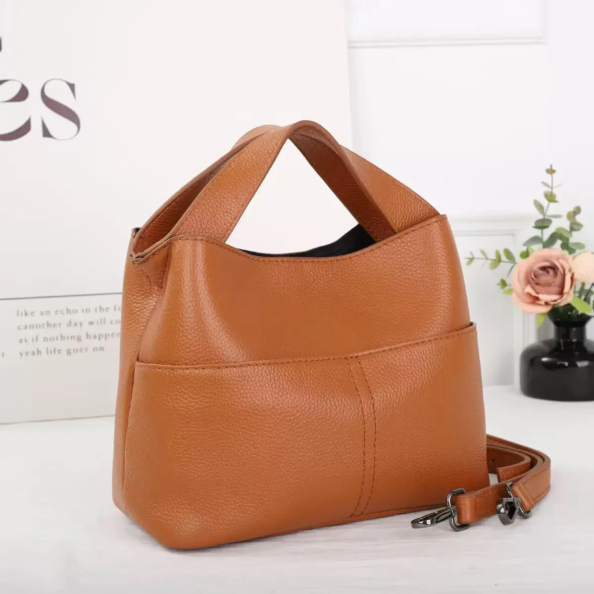 Russia Soft Real Leather Female Shoulder Crossbody Bags,Cowhide Leather Handbag for Women,New Travel Purse,Lady Everyday Bags
Russia Soft Real Leather Female Shoulder Crossbody Bags,Cowhide Leather Handbag for Women,New Travel Purse,Lady Everyday Bags
