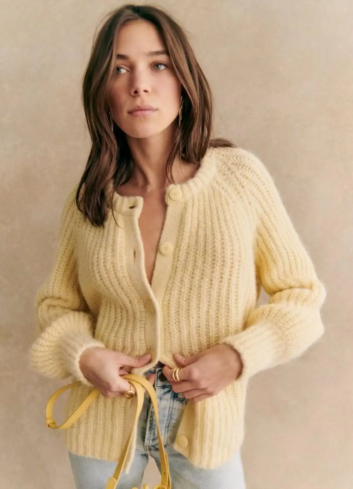 YY1315 ZA25 осенний новый женский французский однобортный вязаный свитер из мохера с круглым вырезом и иглами, кардиган с длинными рукавами и плечами
YY1315 ZA25 осенний новый женский французский однобортный вязаный свитер из мохера с круглым вырезом и иглами, кардиган с длинными рукавами и плечами