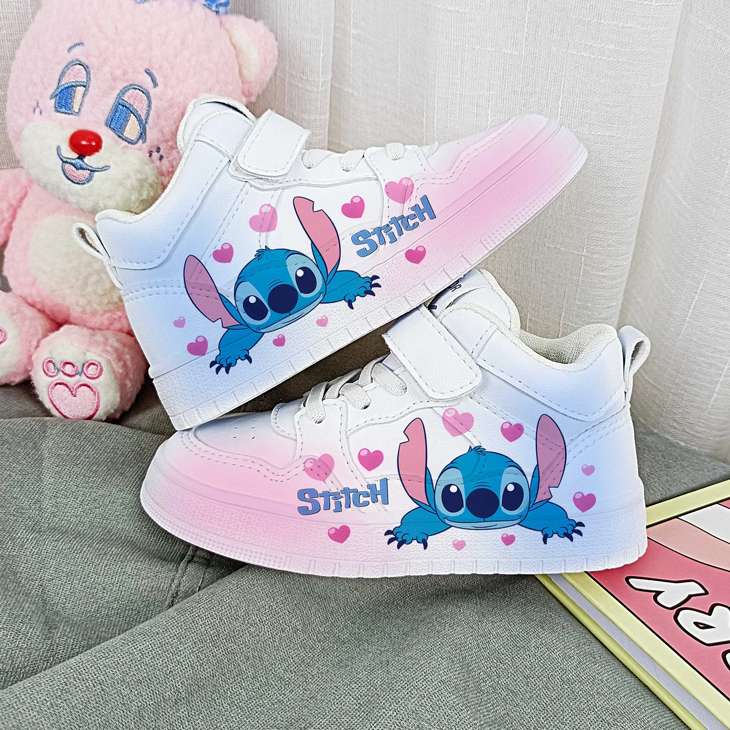 Disney kids cartoon Stitch princess cute Casual shoes non-slip soft bottom sports shoes for child gift
Disney kids cartoon Stitch princess cute Casual shoes non-slip soft bottom sports shoes for child gift