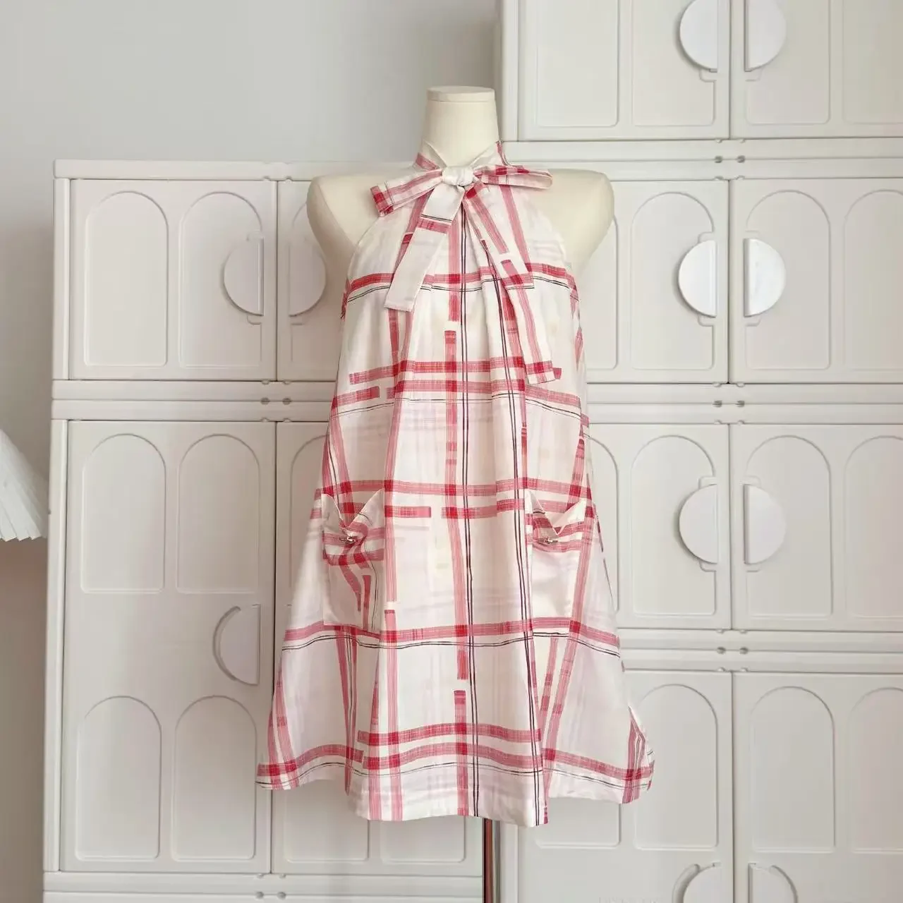 2025 Summer Women Plaid Dress Sleeveless Mini Frocks One-Piece 2000s Evening Coquette Party Sweet Korean Fashion Preppy Kpop New
2025 Summer Women Plaid Dress Sleeveless Mini Frocks One-Piece 2000s Evening Coquette Party Sweet Korean Fashion Preppy Kpop New