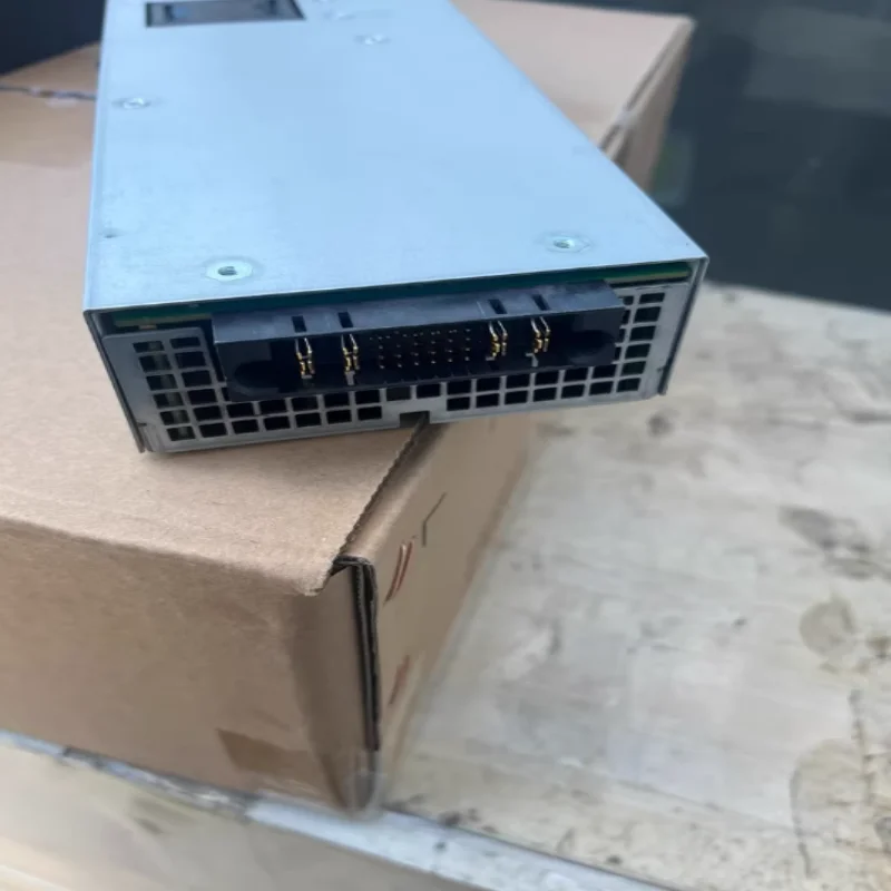 Совершенно новый оригинальный модуль питания PAC1000S56-CB
Совершенно новый оригинальный модуль питания PAC1000S56-CB