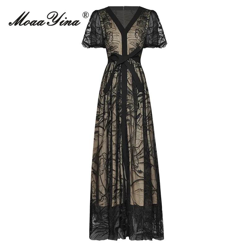 MoaaYina Fashion Designer dress Summer Women Dress Black Vintage High Waist Mesh Floral Embroidery Lantern Sleeve Long Dress
MoaaYina Fashion Designer dress Summer Women Dress Black Vintage High Waist Mesh Floral Embroidery Lantern Sleeve Long Dress