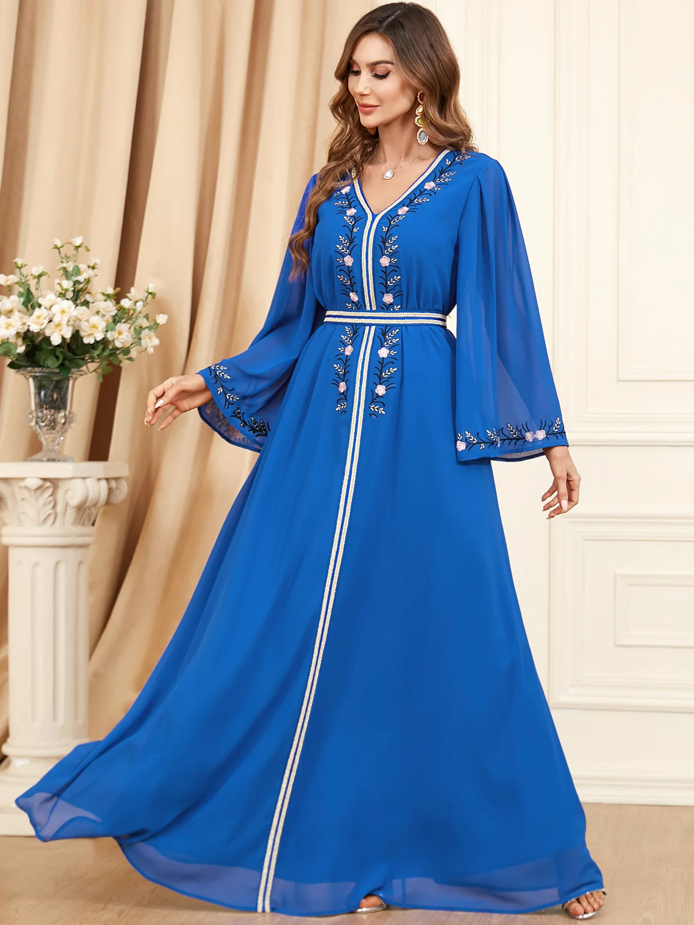 Embroidered Abaya for Women Elegant Chiffon Islmaic Long Dress Muslim Dubai Party Dresses Autumn Hijab Robe Ramadan Kaftan 2023
Embroidered Abaya for Women Elegant Chiffon Islmaic Long Dress Muslim Dubai Party Dresses Autumn Hijab Robe Ramadan Kaftan 2023