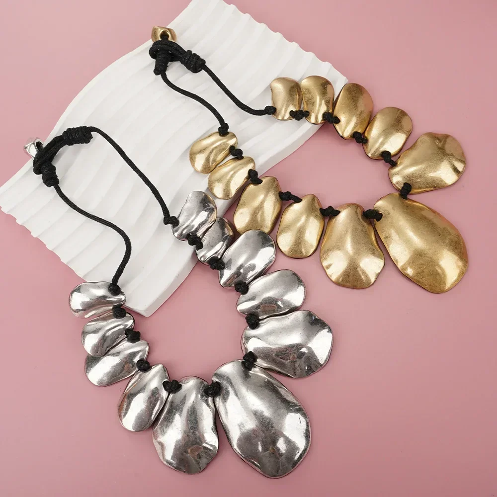 Exaggerated Woman Delicate Necklace Fashion Wild Stainless Steel Jewelry Black Rope Banquet Travel With Concert Personality
Exaggerated Woman Delicate Necklace Fashion Wild Stainless Steel Jewelry Black Rope Banquet Travel With Concert Personality
