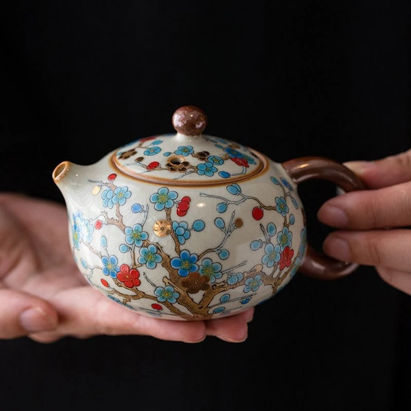 Jinmei Xishi pot teapot tea single pot household flower ceramic gold-painted pot enamel tea set, 220ml
Jinmei Xishi pot teapot tea single pot household flower ceramic gold-painted pot enamel tea set, 220ml