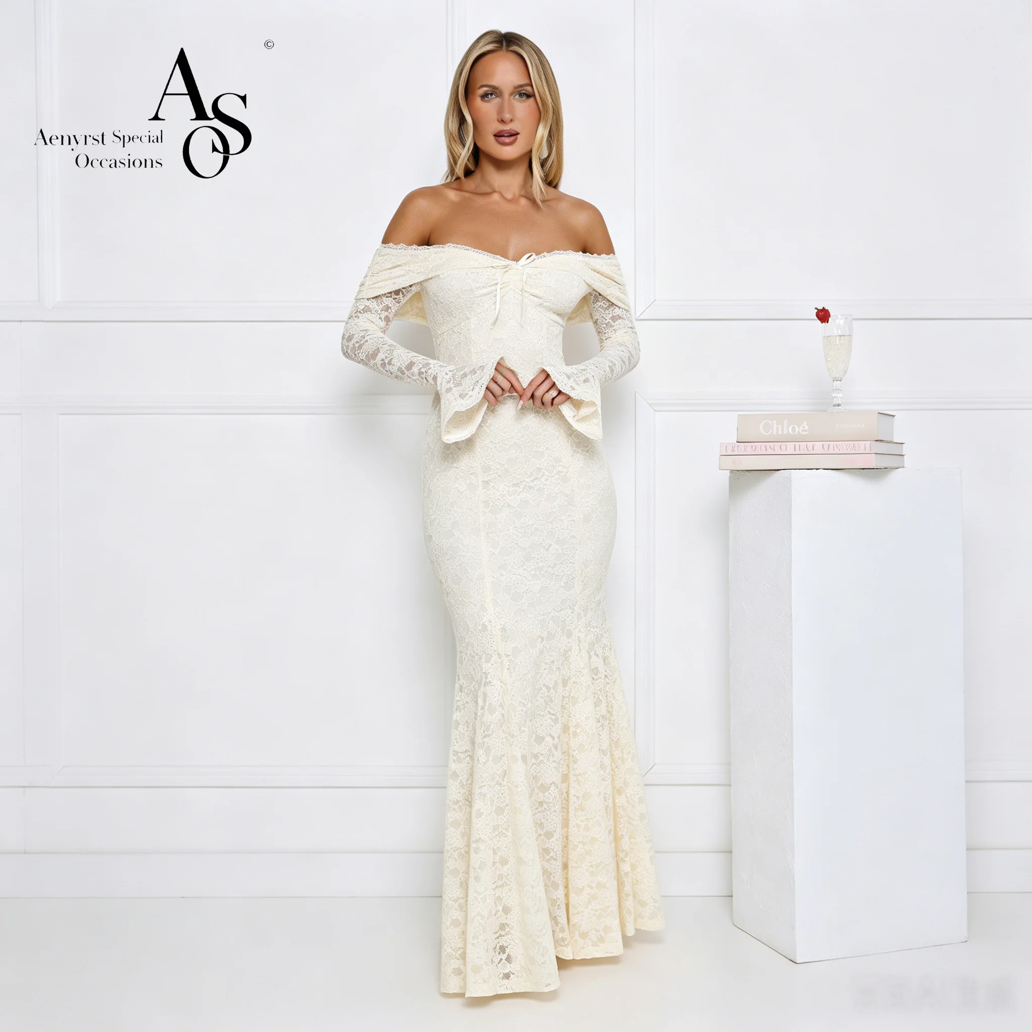 White Lace Evening Gown Floor-Length Shawl Drape Fishtail Silhouette Star Inspired Exquisite Women's Formal Dress
White Lace Evening Gown Floor-Length Shawl Drape Fishtail Silhouette Star Inspired Exquisite Women's Formal Dress