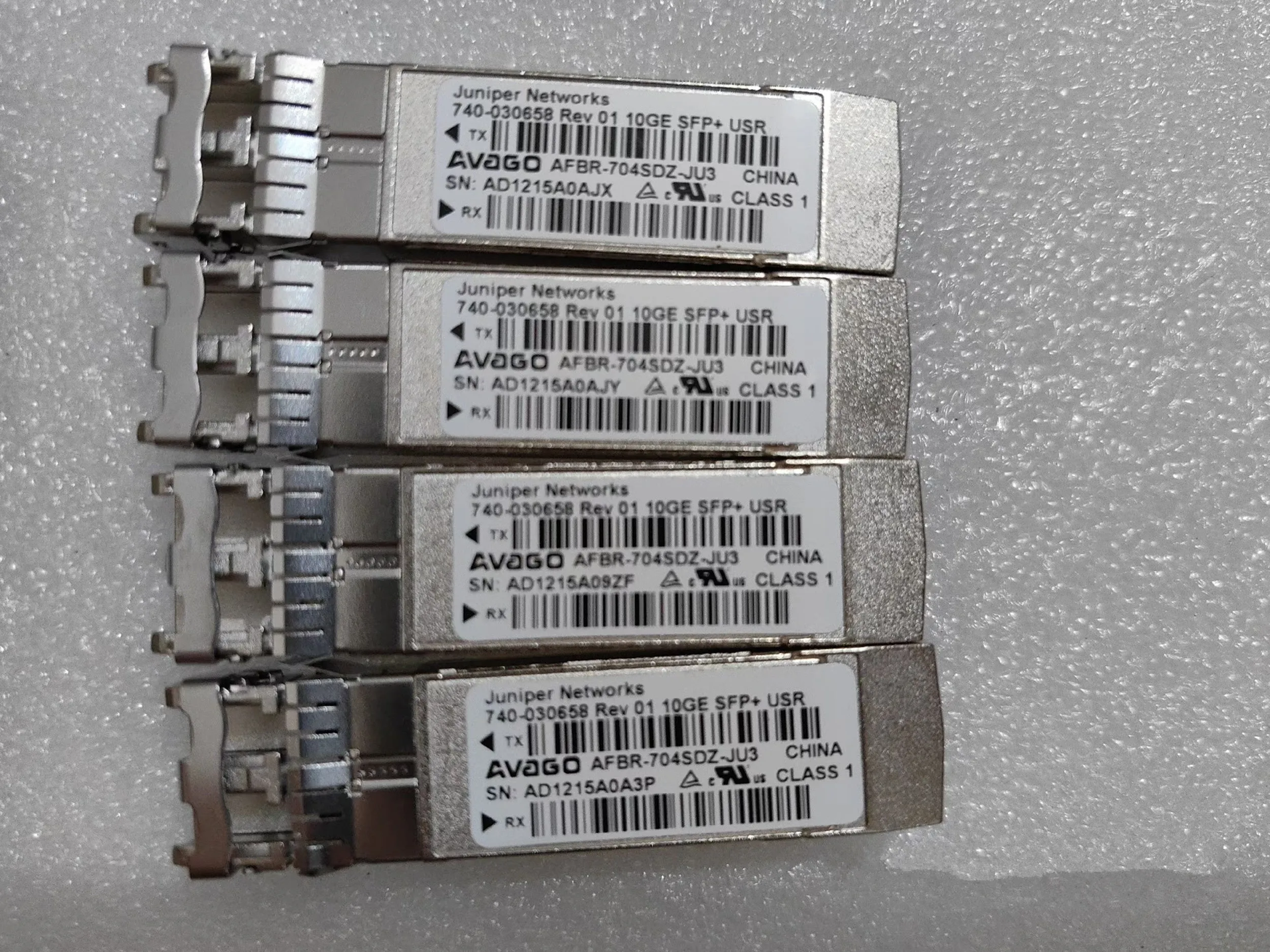 Juniper 10gb fiber adapter/740-030658/EX-SFP-10GE-SR/AFBR-704SDZ-JU3/10G SFP+ 850nm 100m juniper Transceiver/10g optical switch
Juniper 10gb fiber adapter/740-030658/EX-SFP-10GE-SR/AFBR-704SDZ-JU3/10G SFP+ 850nm 100m juniper Transceiver/10g optical switch