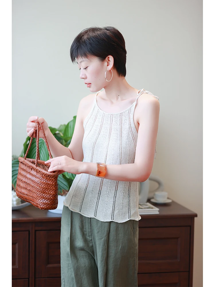 Comfortable Breathable Knitted Linen Hollow out Svel ort Women's Vest Design Sensation Slim Fit Bal Top
Comfortable Breathable Knitted Linen Hollow out Svel ort Women's Vest Design Sensation Slim Fit Bal Top