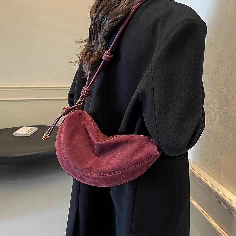 Замшевая женская сумка, модные и универсальные повседневные сумки на одно плечо под мышками, с регулируемым плечевым ремнем 
Замшевая женская сумка, модные и универсальные повседневные сумки на одно плечо под мышками, с регулируемым плечевым ремнем