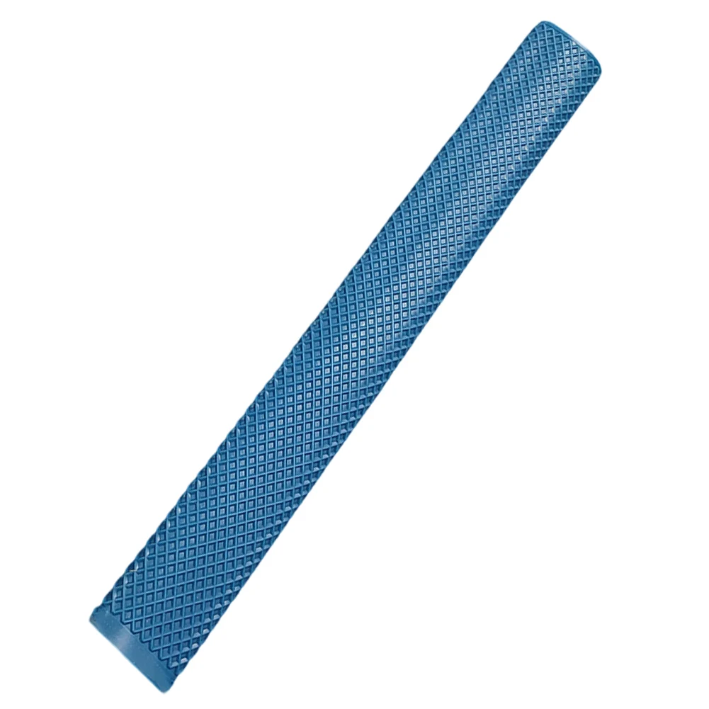 Anti Slip Pool Cue Cover 29.5*3.5cm Anti-slip Cue Cover Long-term Use Square Pattern Grip Wear-resistant Plastic
Anti Slip Pool Cue Cover 29.5*3.5cm Anti-slip Cue Cover Long-term Use Square Pattern Grip Wear-resistant Plastic