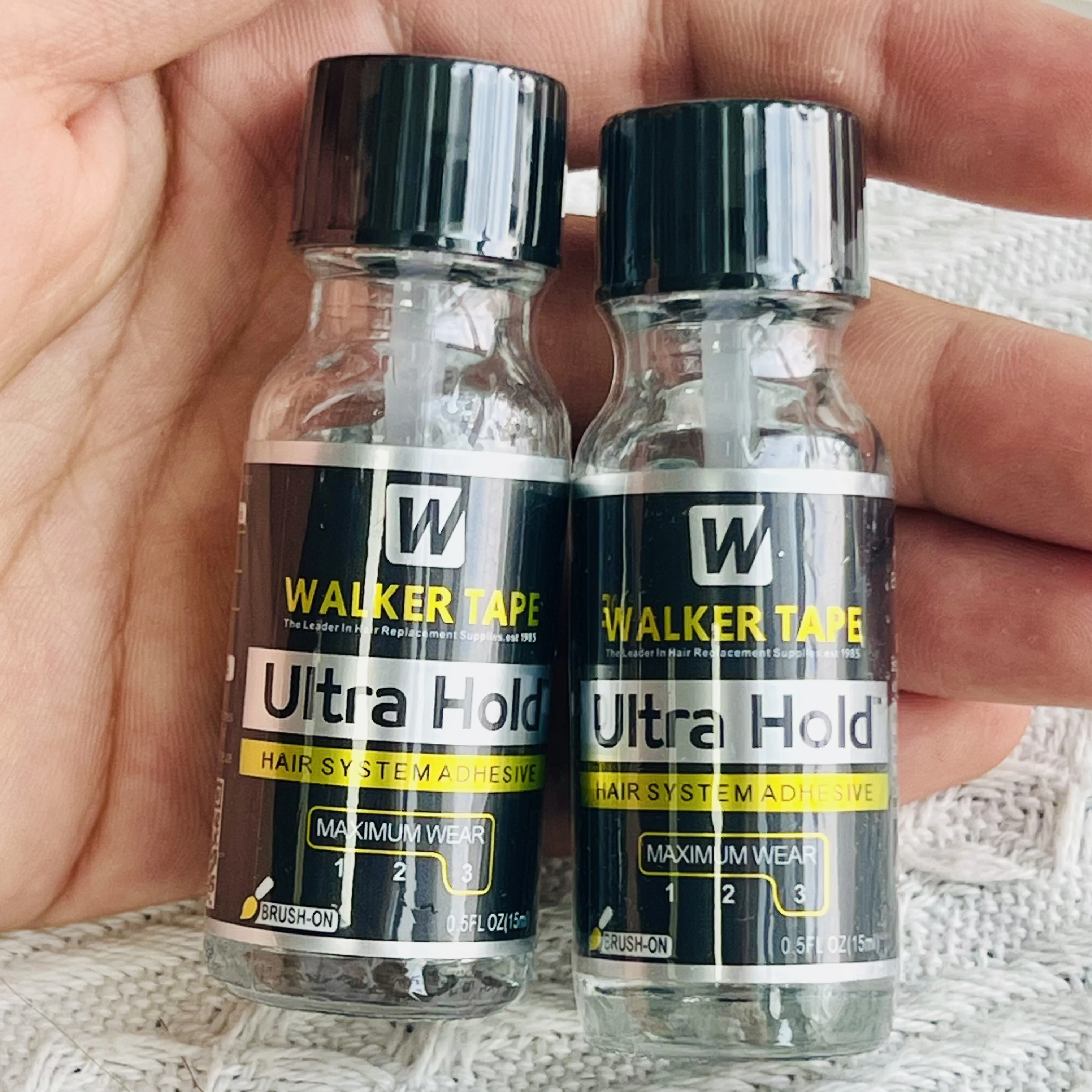 Wholesale 0.5 OZ(15ml)Ultra Hold Hair Adhesive Glue Lace Wig Glue For Lace Wig/Closure/Toupee Soft-bond Silicone Adhesive Glue
Wholesale 0.5 OZ(15ml)Ultra Hold Hair Adhesive Glue Lace Wig Glue For Lace Wig/Closure/Toupee Soft-bond Silicone Adhesive Glue