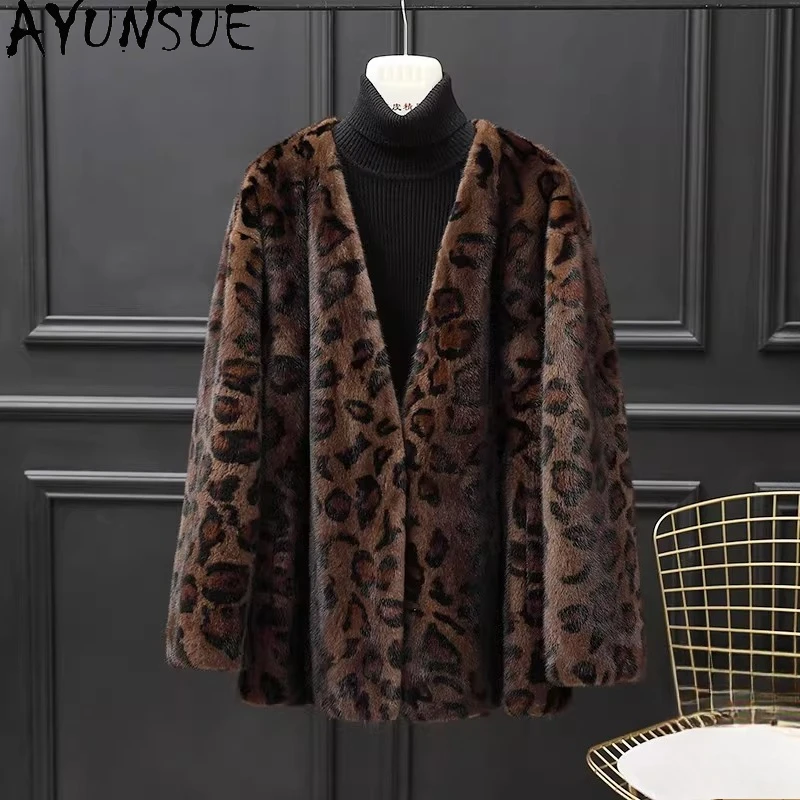 AYUNSUE Натуральная женская норковая шуба Женская зимняя одежда 2026 Женские пальто из натурального меха Новые пальто Короткий стиль Пальто Женское
AYUNSUE Натуральная женская норковая шуба Женская зимняя одежда 2026 Женские пальто из натурального меха Новые пальто Короткий стиль Пальто Женское