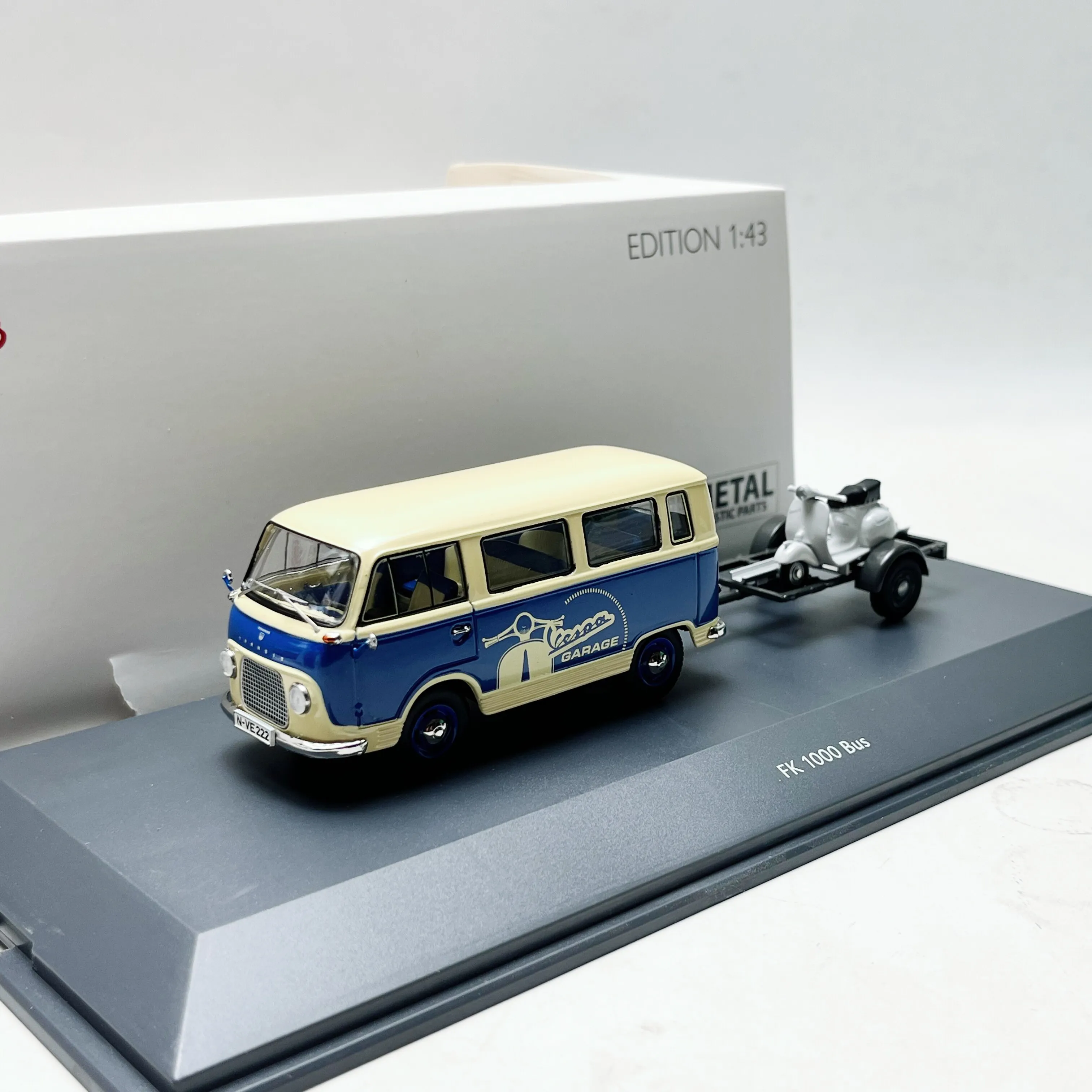 Металлическая модель автомобиля Schuco 1/43 FORD FK 1000BUS Van
Металлическая модель автомобиля Schuco 1/43 FORD FK 1000BUS Van