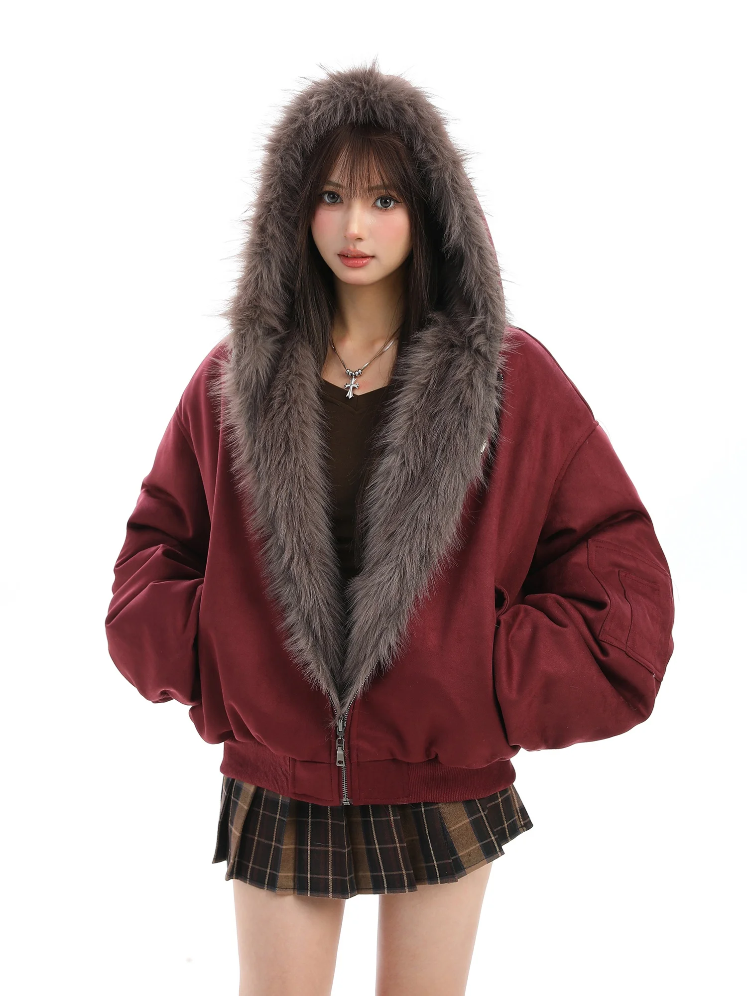 Красное винное двустороннее хлопковое пальто с капюшоном из экологичного меха, женское зимнее дизайнерское теплое хлопковое пальто-куртка
Красное винное двустороннее хлопковое пальто с капюшоном из экологичного меха, женское зимнее дизайнерское теплое хлопковое пальто-куртка