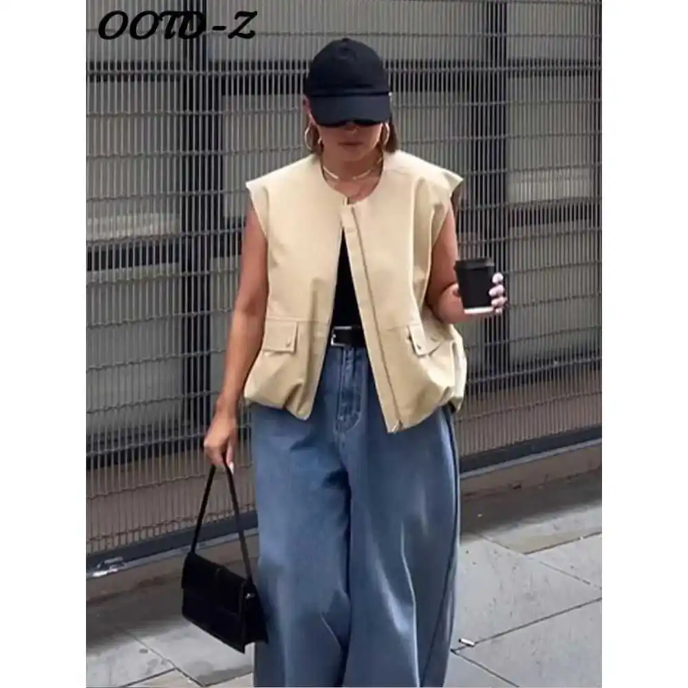 Женский укороченный жилет на молнии из искусственного шелка, осенний, модный дизайн, для ношения под одеждой
Женский укороченный жилет на молнии из искусственного шелка, осенний, модный дизайн, для ношения под одеждой