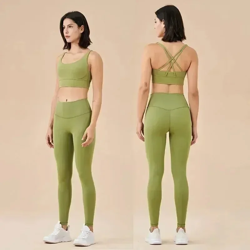 Women's 2 Piece Sports Set - High Waist Booty-Lifting Leggings with Back Pocket & Sports Bra Yoga/Gym/Running Workout Outfit
Women's 2 Piece Sports Set - High Waist Booty-Lifting Leggings with Back Pocket & Sports Bra Yoga/Gym/Running Workout Outfit
