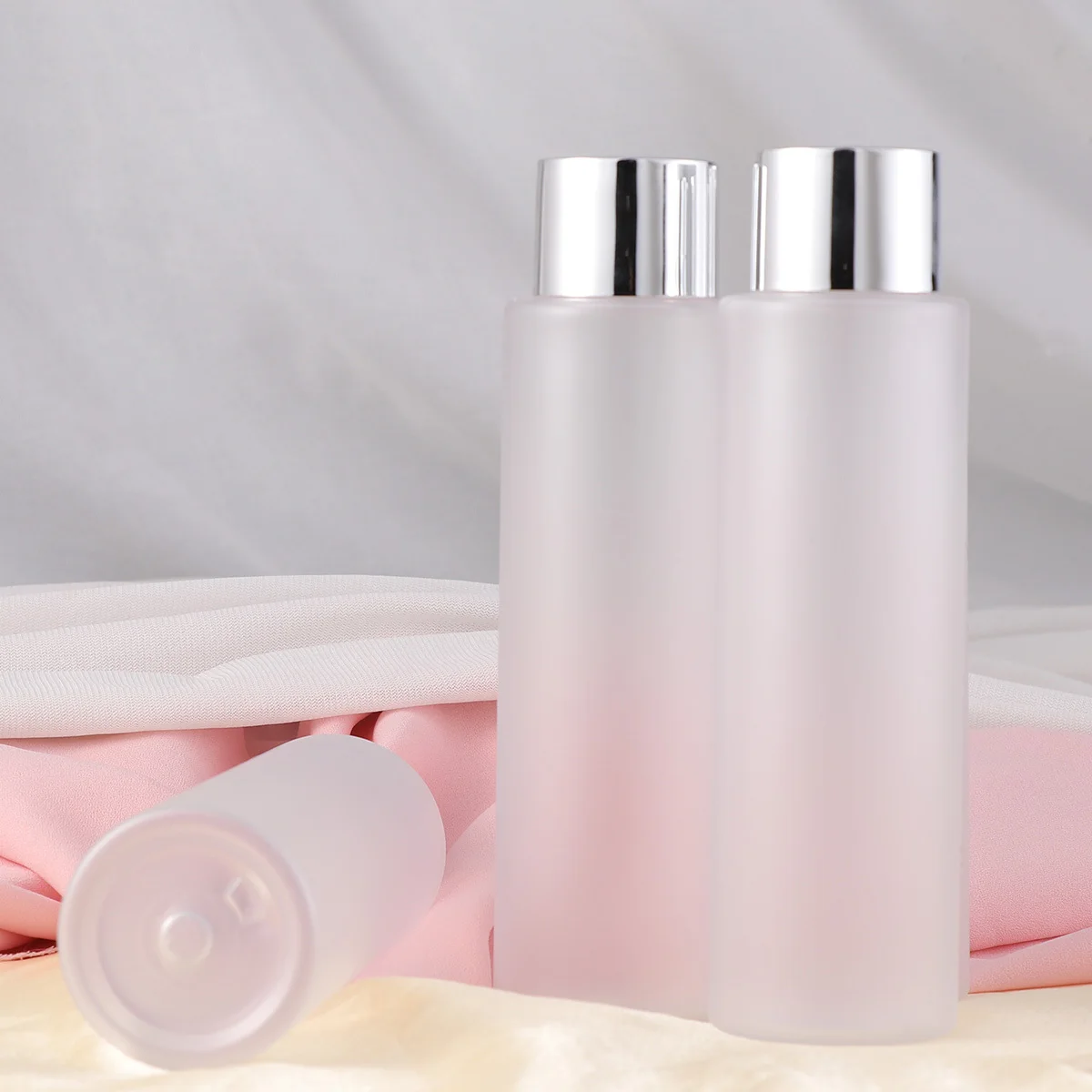 4Pcs Toner Bottle Semi-Translucent Pet Travel Container Leakproof Plastic Empty Bottles for Liquids Shampoo Lotion Serum
4Pcs Toner Bottle Semi-Translucent Pet Travel Container Leakproof Plastic Empty Bottles for Liquids Shampoo Lotion Serum
