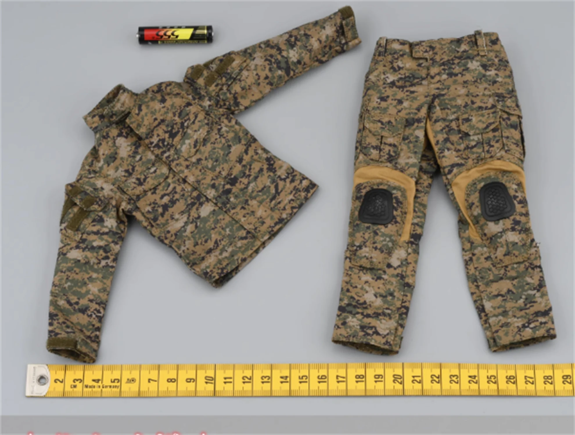 Easy&Simple ES 26065RA 1/6 Scale CAG Special Mission Unit Figure Uniform Model for 12 Inches Muscule body Action Figure Body
Easy&Simple ES 26065RA 1/6 Scale CAG Special Mission Unit Figure Uniform Model for 12 Inches Muscule body Action Figure Body