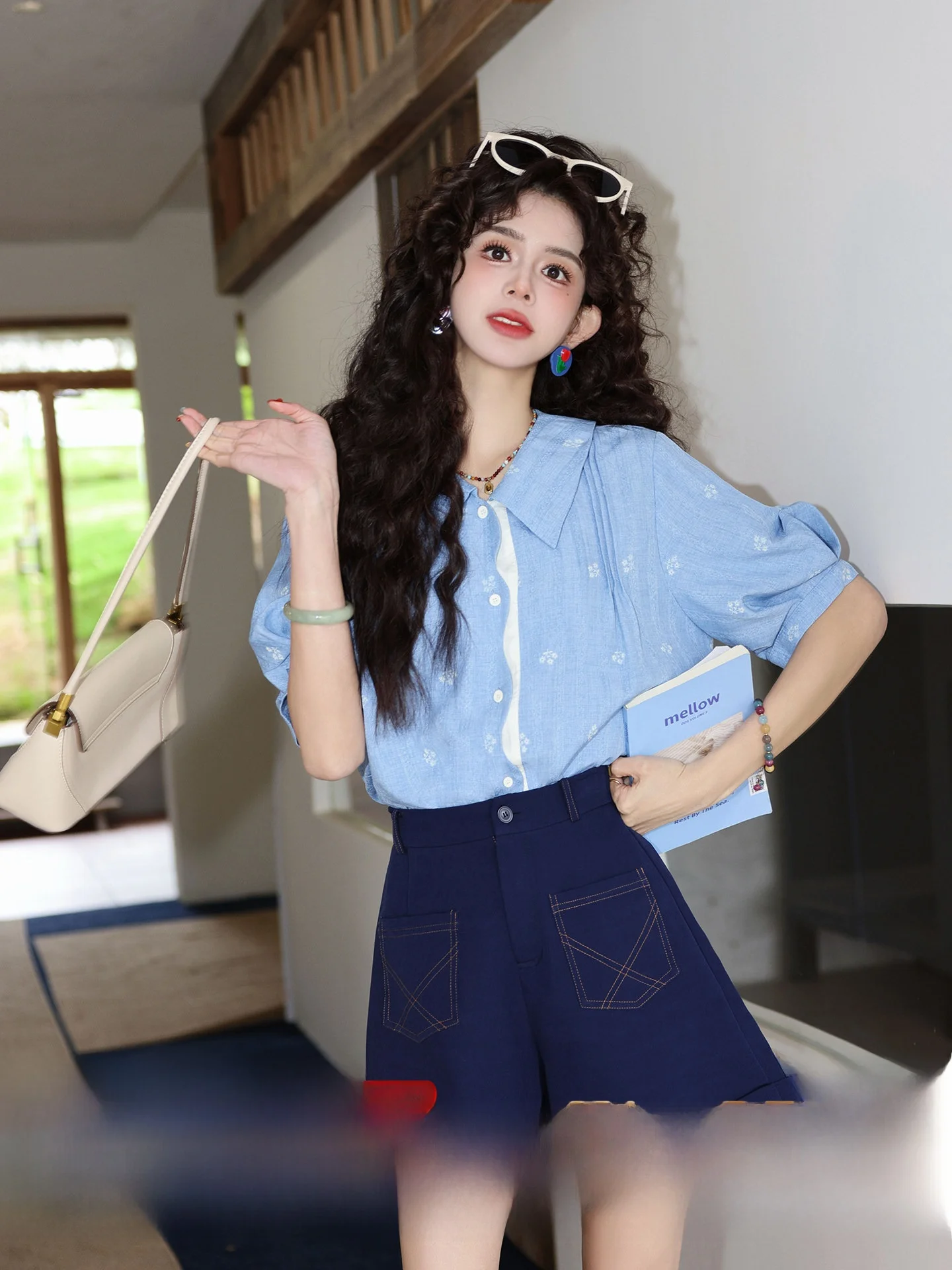 Blue Women's Short Sleeve Shirt Turn-down Collar Summer New Style Chen Jia Jie 'Leaf Flying Cicada Rest' Vintage Loose Fit Po...
Blue Women's Short Sleeve Shirt Turn-down Collar Summer New Style Chen Jia Jie 'Leaf Flying Cicada Rest' Vintage Loose Fit Po...