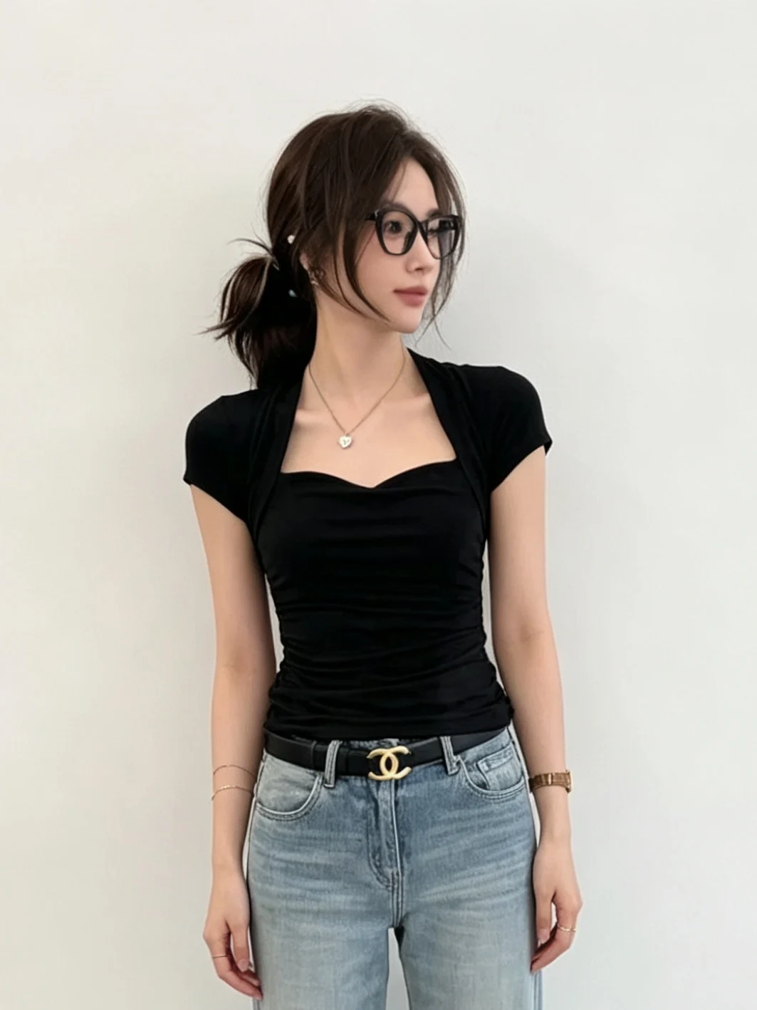 Elegant Swan Neck Square Collar Slimming Short Sleeve Women's T-Shirt with Shoulder Baring Design Comfortable Breathable
Elegant Swan Neck Square Collar Slimming Short Sleeve Women's T-Shirt with Shoulder Baring Design Comfortable Breathable
