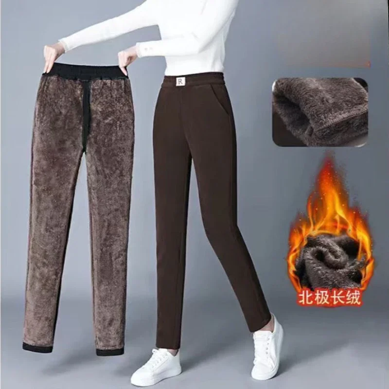 Super Thick Women Winter Plush Thicken Warm Pant High Waist Korean Casual Joggers Sports Pants Loose Thicken Warm Straight Pants
Super Thick Women Winter Plush Thicken Warm Pant High Waist Korean Casual Joggers Sports Pants Loose Thicken Warm Straight Pants