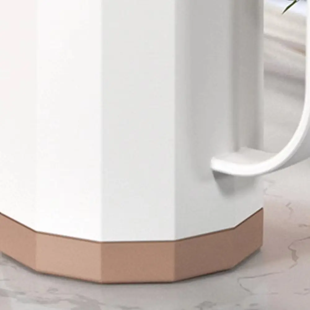 Portable Large Capacity Plant Sprinkler Kettle Transparent Long Spout Watering Sprayer Watering Can Garden Tool
Portable Large Capacity Plant Sprinkler Kettle Transparent Long Spout Watering Sprayer Watering Can Garden Tool