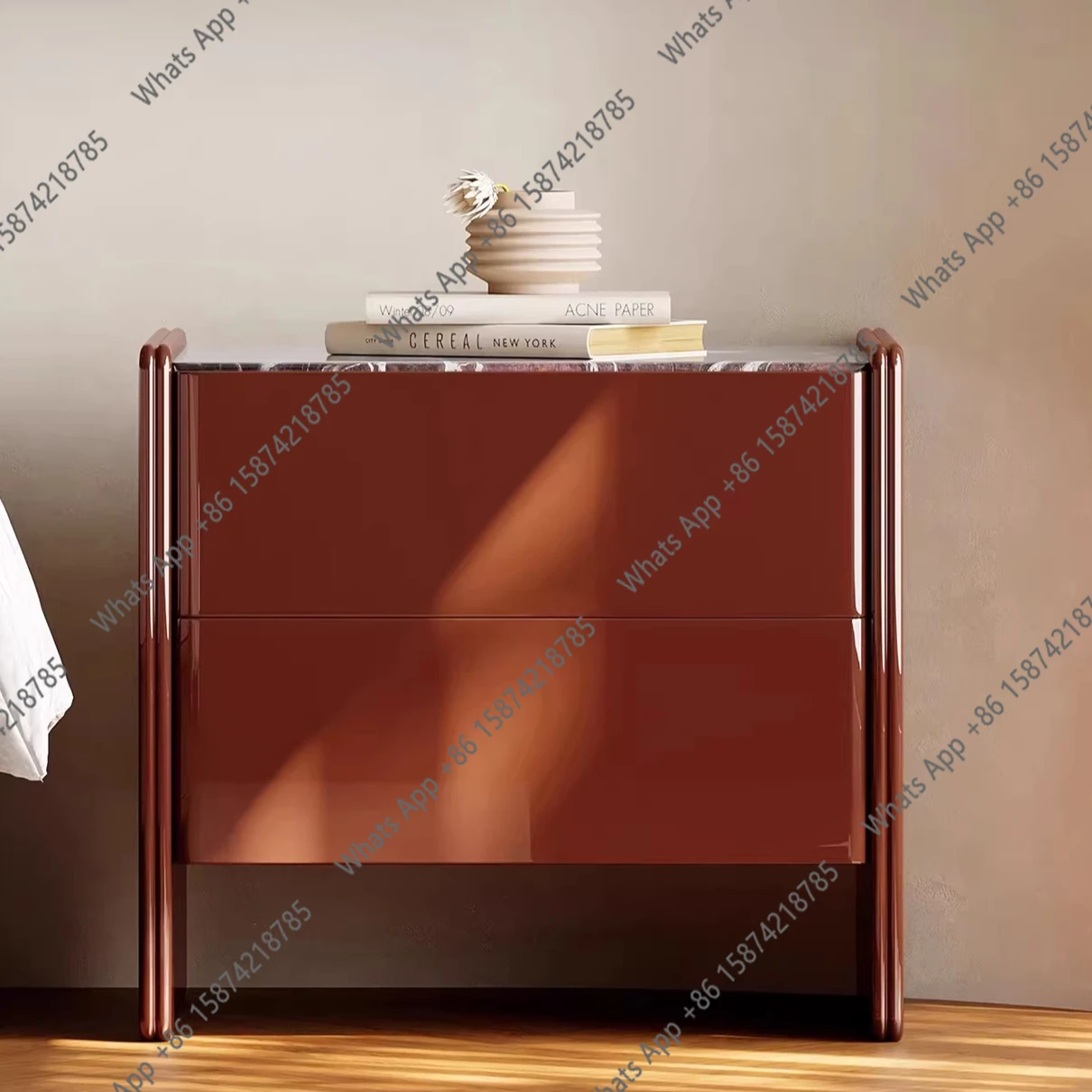 Italian light luxury high-end marble bedside table high-light paint new bedroom home storage storage small side cabinet
Italian light luxury high-end marble bedside table high-light paint new bedroom home storage storage small side cabinet