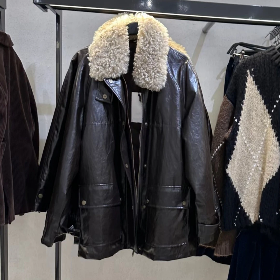 2025 New Women's Thickened ZW Series Artificial Fur Effect Collar Jacket Cotton Outerwear Casual Loose Fit Long Sleeve Zipper
2025 New Women's Thickened ZW Series Artificial Fur Effect Collar Jacket Cotton Outerwear Casual Loose Fit Long Sleeve Zipper